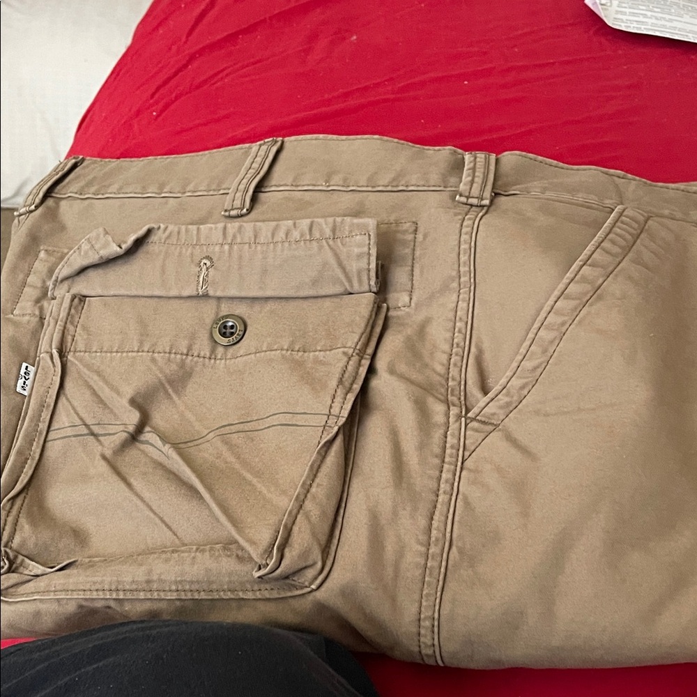 Levi's Men's Cargo Shorts in Tan